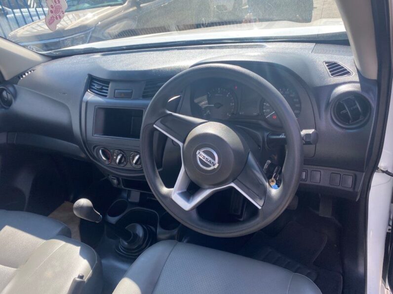 
								2024 NISSAN NAVARA full									