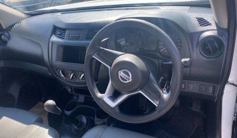 
								2024 NISSAN NAVARA full									