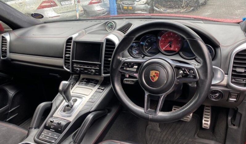 
								2015 PORSCHE CAYENNE GTS full									