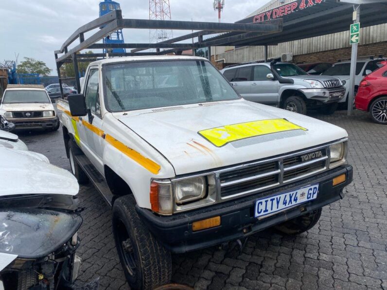 
								1994 TOYOTA HILUX full									