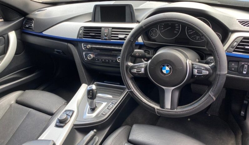
								2014 BMW 320i M SPORT full									