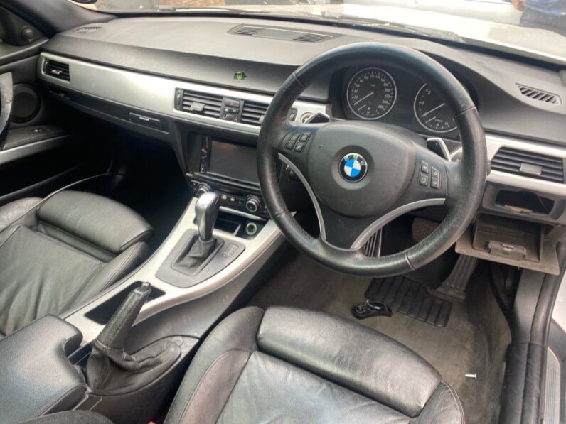 
								2010 BMW 320 full									