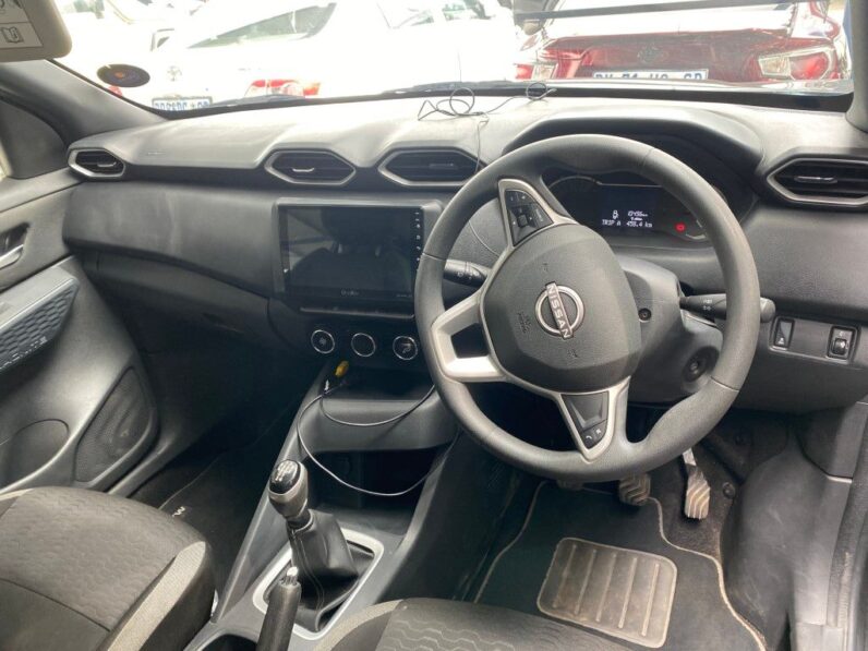 
								2025 NISSAN MAGNITE 1.0 VISIA full									