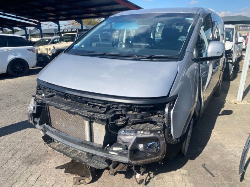 
								2025 HYUNDAI STARIA full									