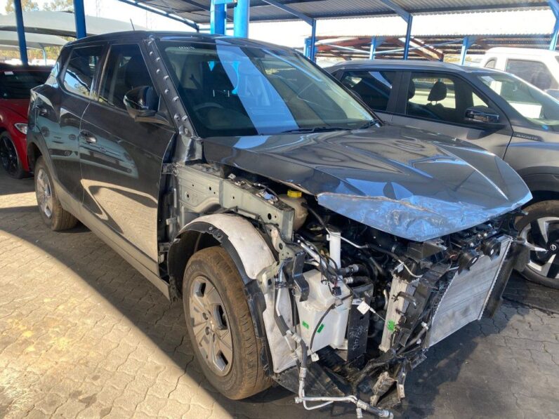 
								2025 MAHINDRA XUV300 1.2T MX2 A/ full									