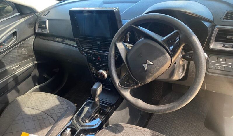 
								2025 MAHINDRA XUV300 1.2T MX2 A/ full									