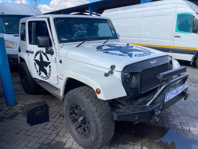 
								2012 JEEP WRANGLER 3.8 full									
