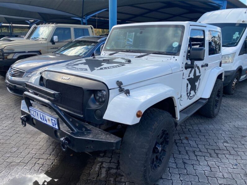 
								2012 JEEP WRANGLER 3.8 full									