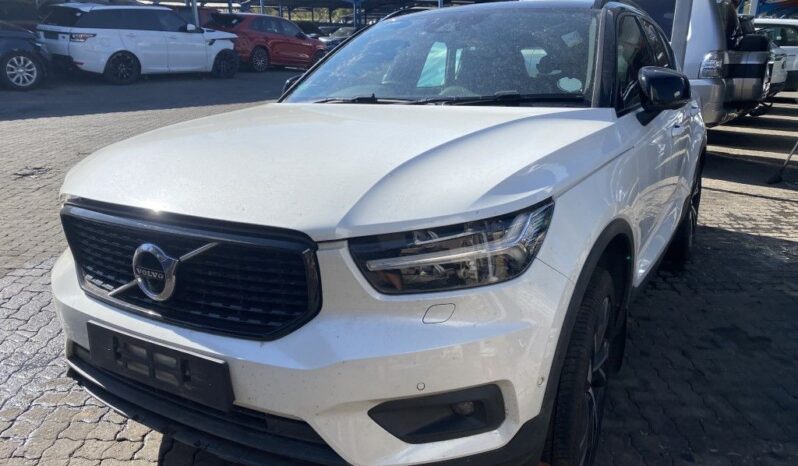 
								2021 VOLVO XC40 full									