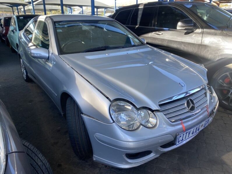 
								2006 MERCEDES BENZ CL203 full									