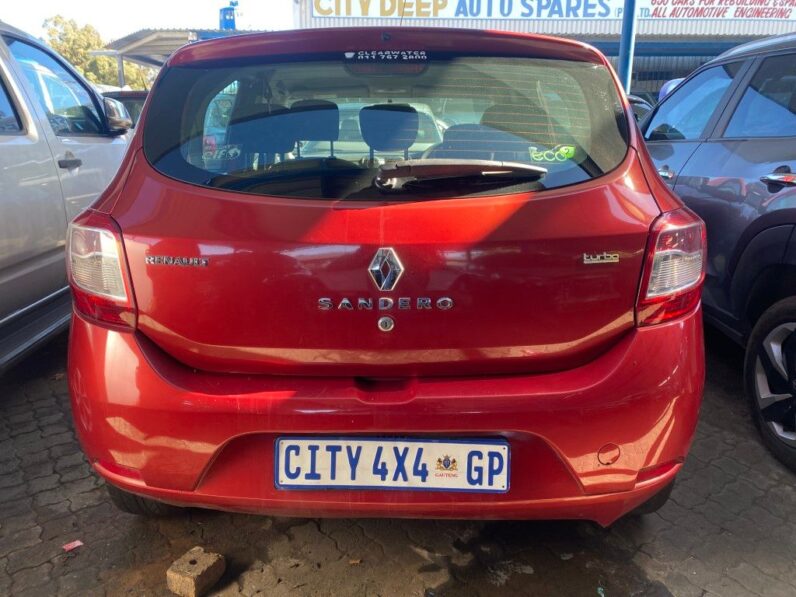
								2015 RENAULT SANDERO full									