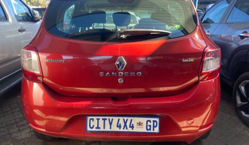 
								2015 RENAULT SANDERO full									