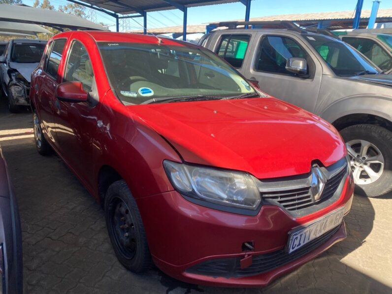 
								2015 RENAULT SANDERO full									