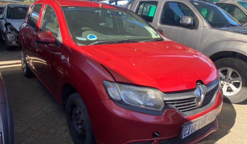 
								2015 RENAULT SANDERO full									