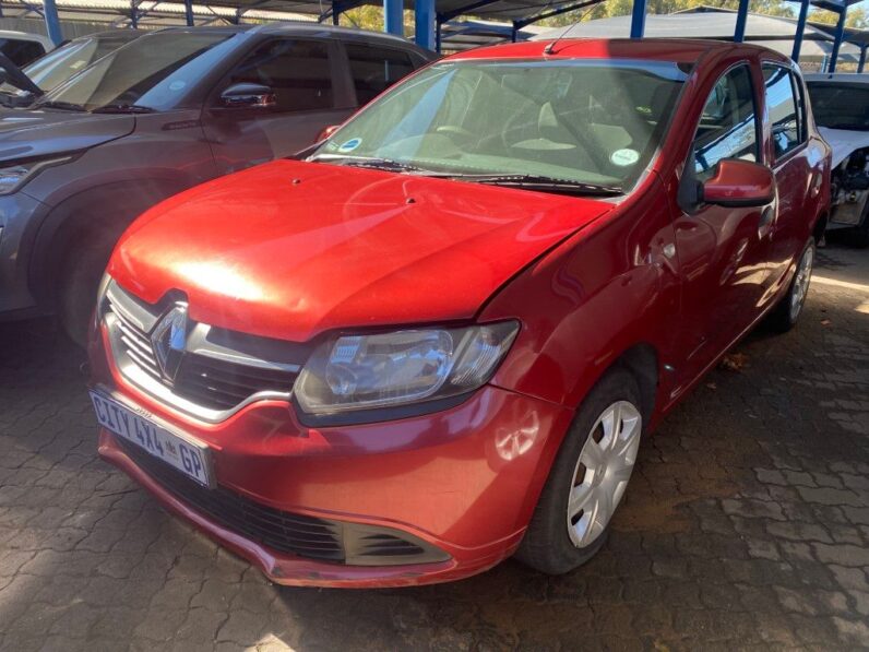 
								2015 RENAULT SANDERO full									