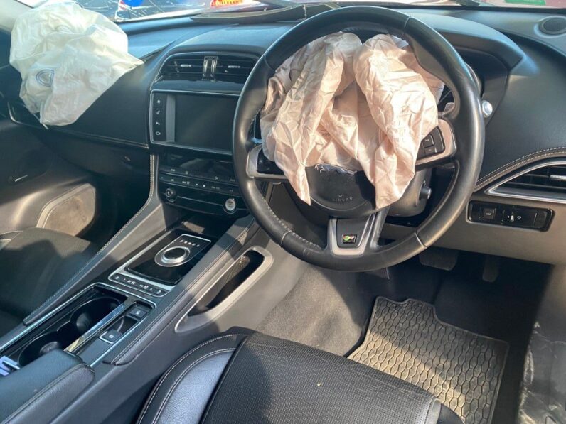 
								2018 JAGUAR F PACE 3.0D AWD full									