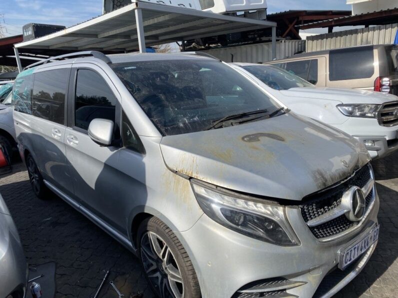 
								2023 MERCEDES BENZ V300D EXCLUSI full									