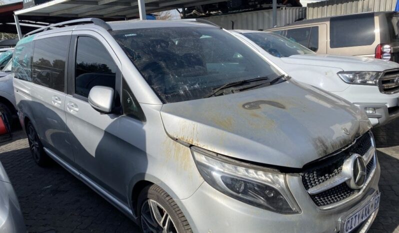 
								2023 MERCEDES BENZ V300D EXCLUSI full									
