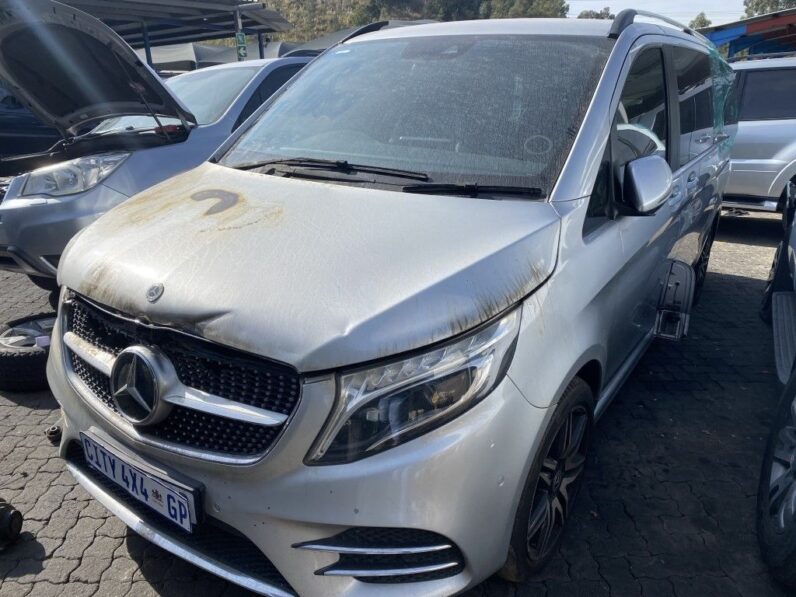 
								2023 MERCEDES BENZ V300D EXCLUSI full									