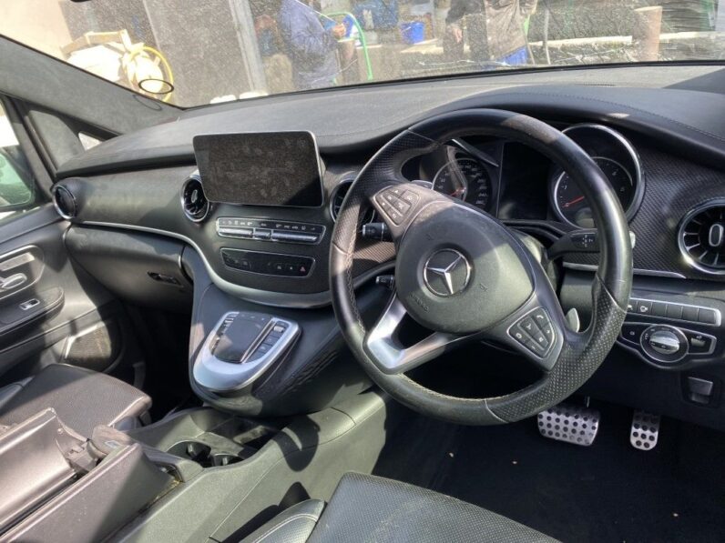 
								2023 MERCEDES BENZ V300D EXCLUSI full									