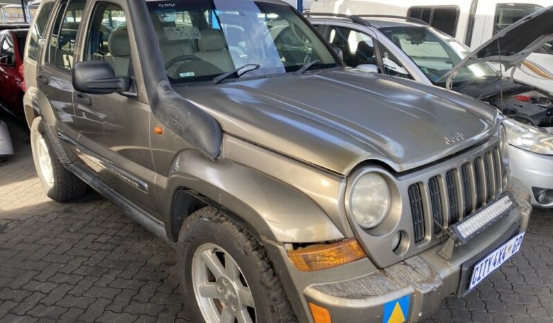 
								2005 JEEP CHEROKEE 2.8 CRD full									