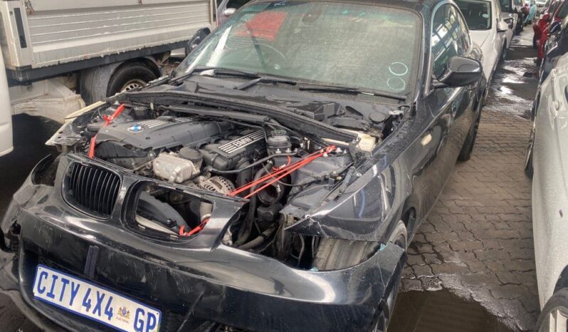 
								2010 BMW 125i full									
