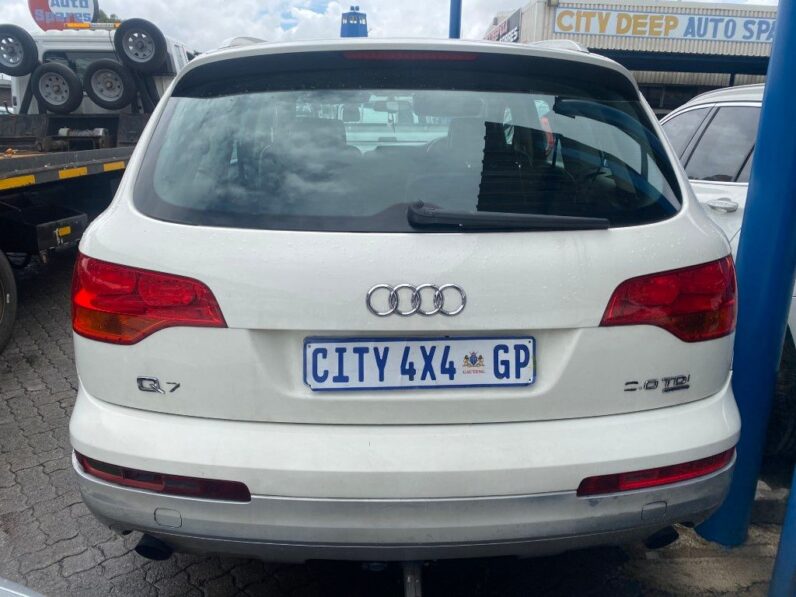 
								2006 AUDI Q7 full									
