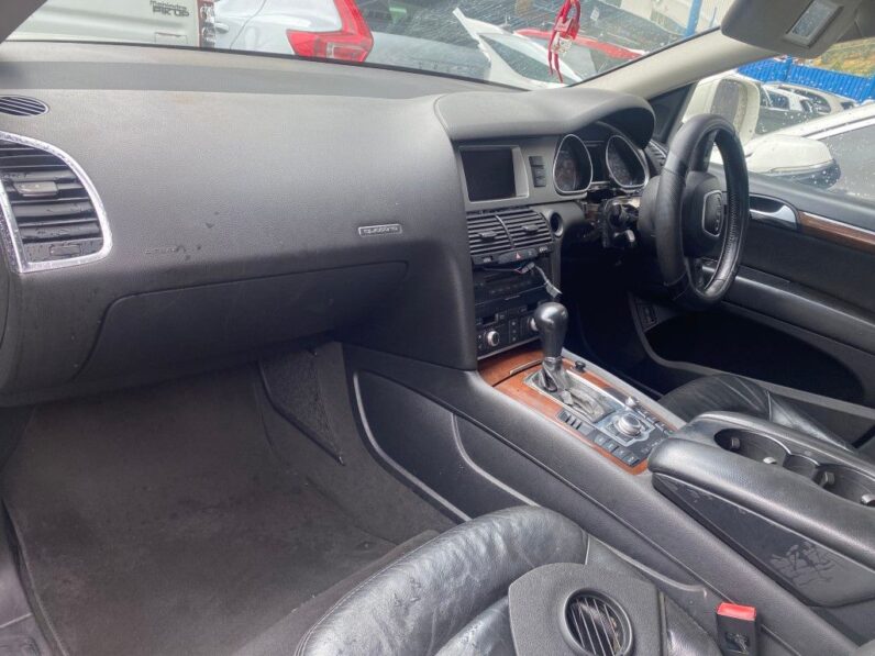 
								2006 AUDI Q7 full									