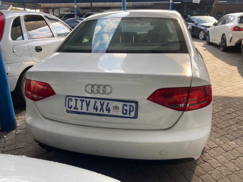
								2010 AUDI A4 full									