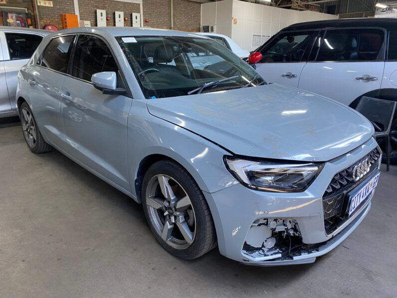 
								2021 AUDI A1 3.0 TFSi full									