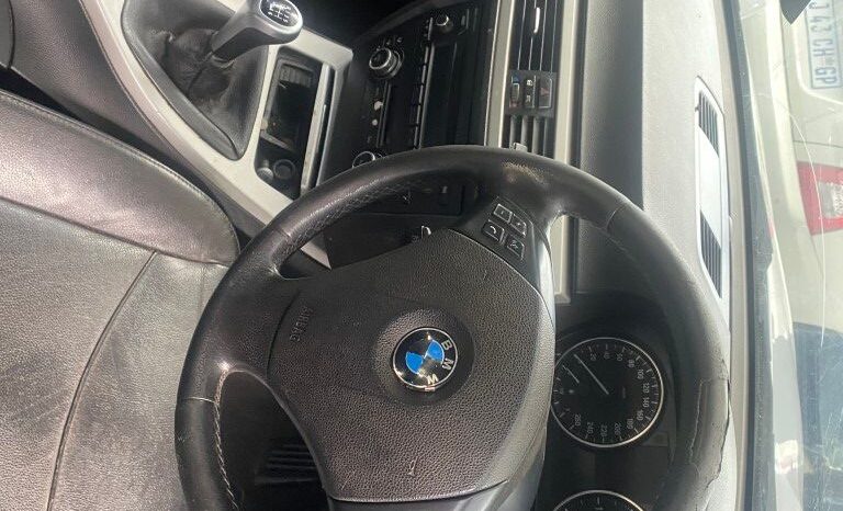 
								2010 BMW 320i full									