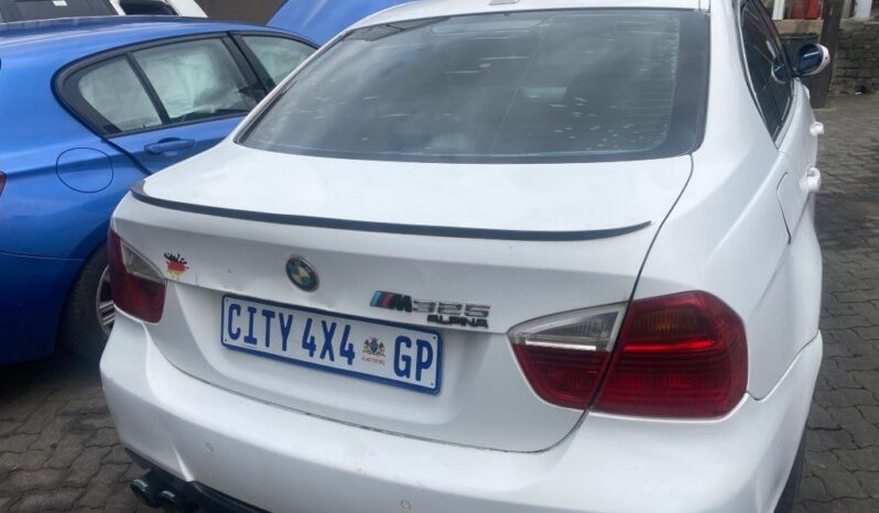 
								2006 BMW 325i full									