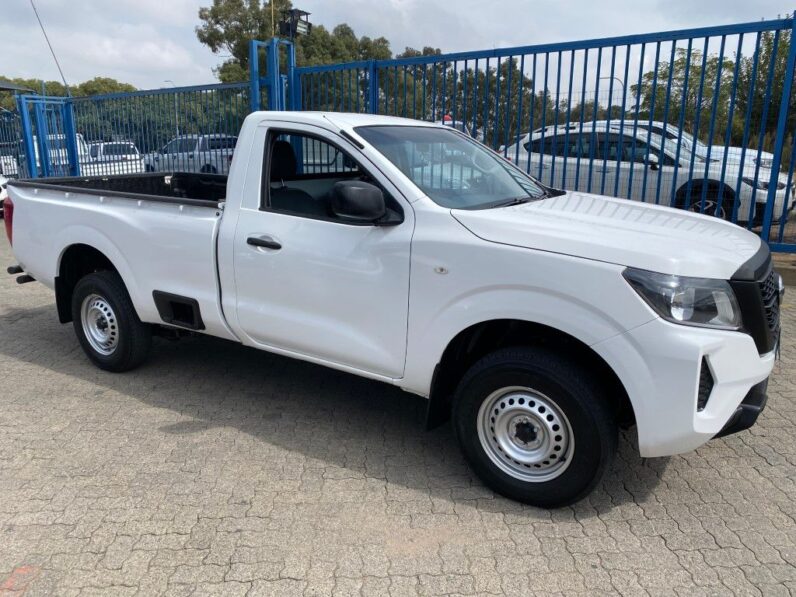 
								2021 NISSAN NAVARA full									