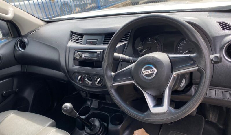 
								2021 NISSAN NAVARA full									