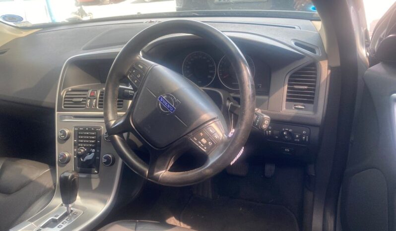 
								2011 VOLVO XC60 full									