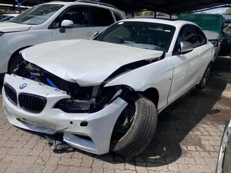 
								2016 BMW 235i full									
