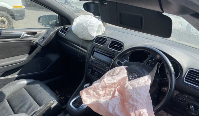 
								2014 VW GOLF full									