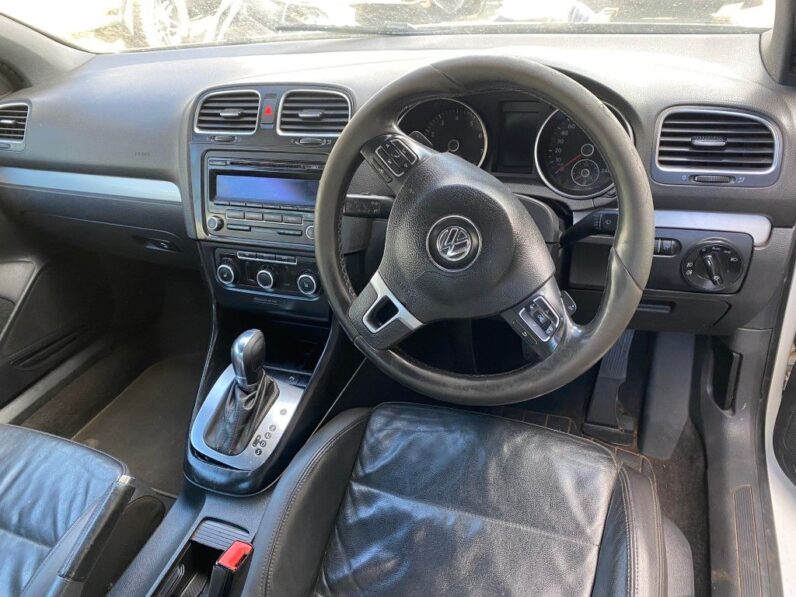 
								2013 VW GOLF VI 1.4 TSI full									