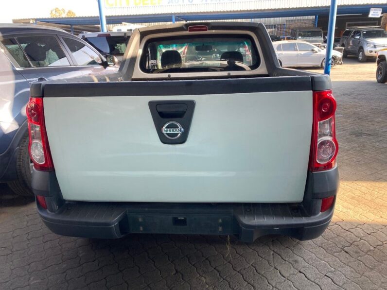 
								2019 NISSAN NP200 full									