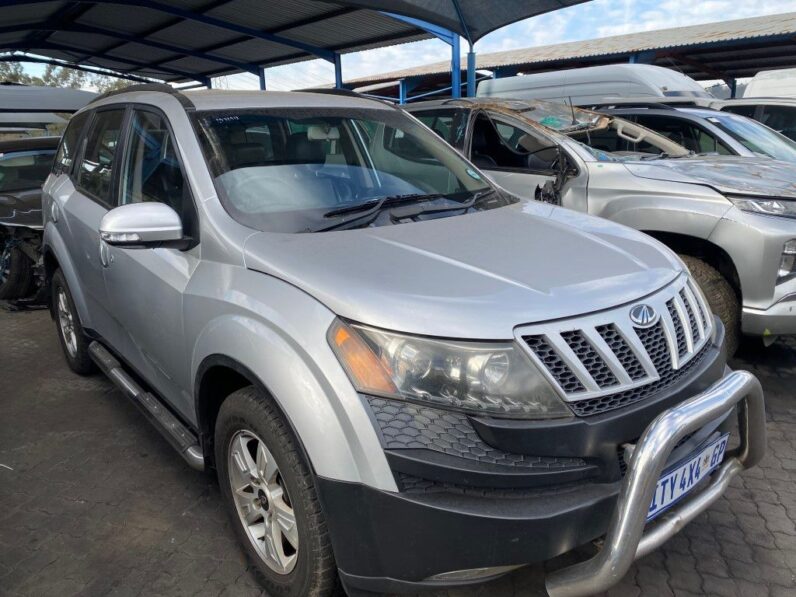
								2015 MAHINDRA XUV full									
