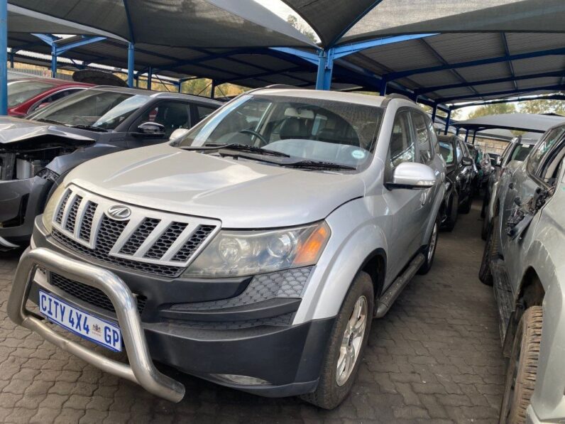 
								2015 MAHINDRA XUV full									