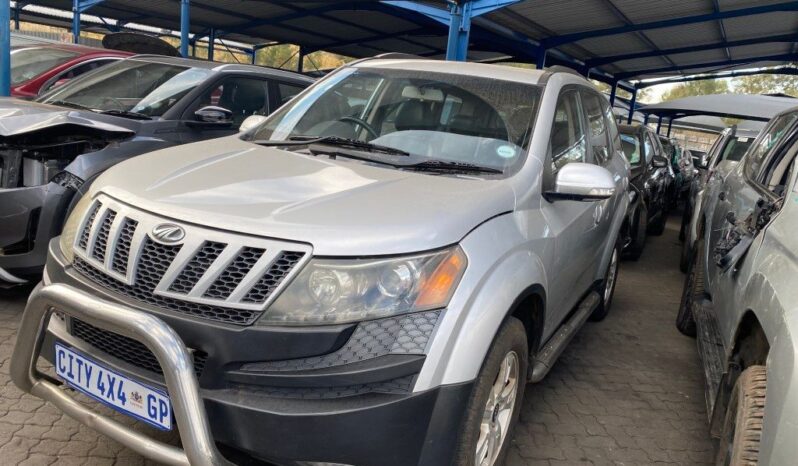 
								2015 MAHINDRA XUV full									