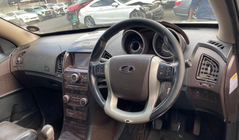 
								2015 MAHINDRA XUV full									