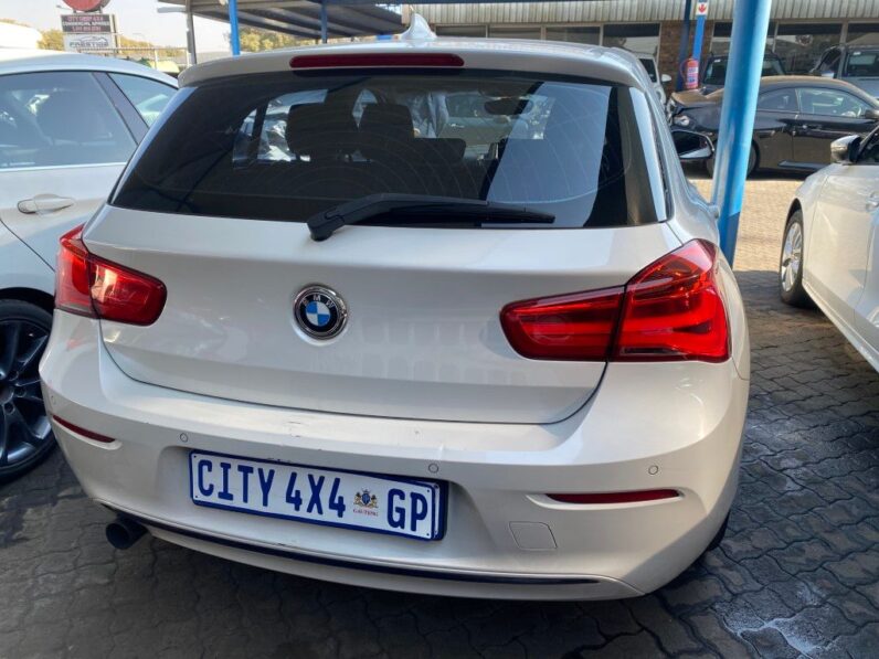 
								2015 BMW 1 SERIES full									