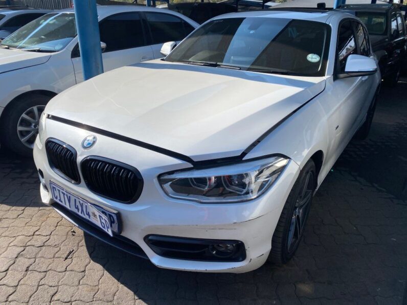 
								2015 BMW 1 SERIES full									
