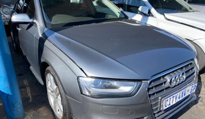 
								2012 AUDI A4 2.0 TDi full									