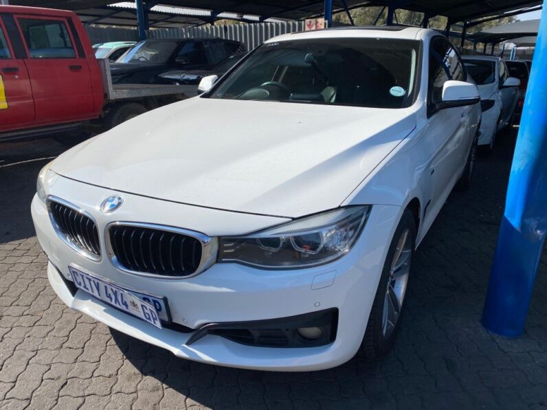 
								2013 BMW 320i full									
