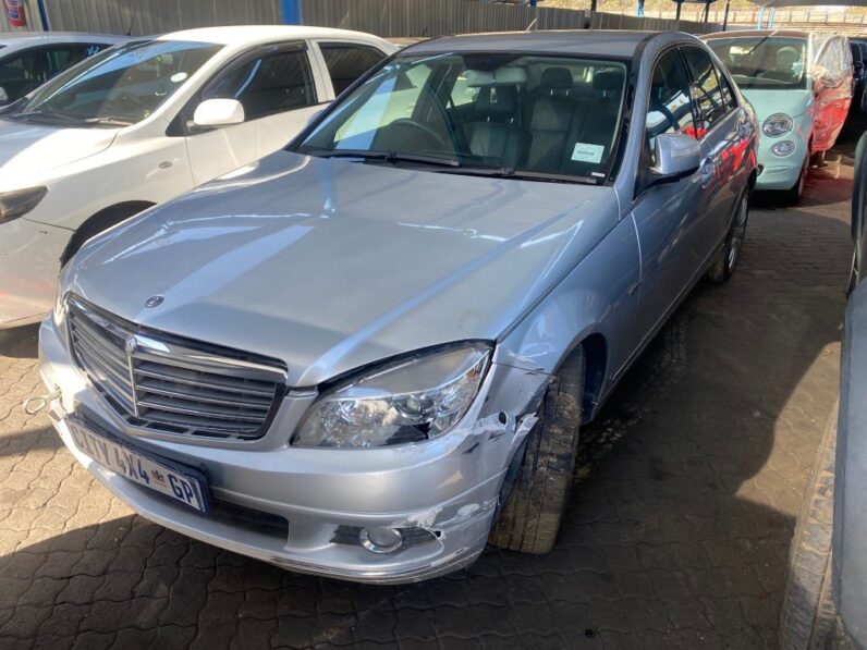 
								2009 MERCEDES BENZ C180 full									