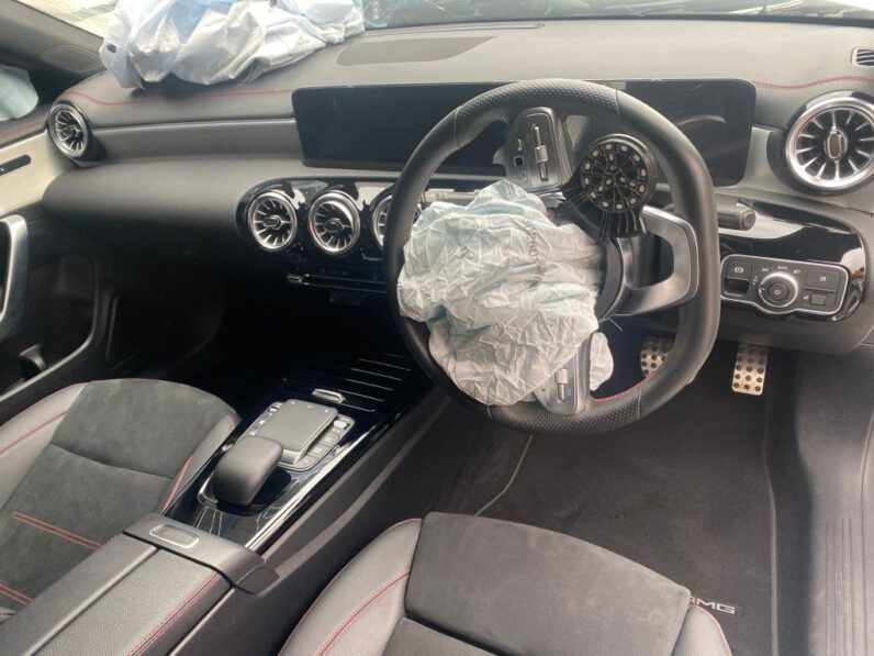 
								2024 MERCEDES BENZ CLA200D full									