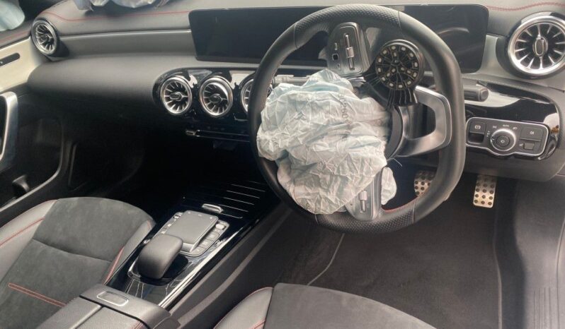 
								2024 MERCEDES BENZ CLA200D full									